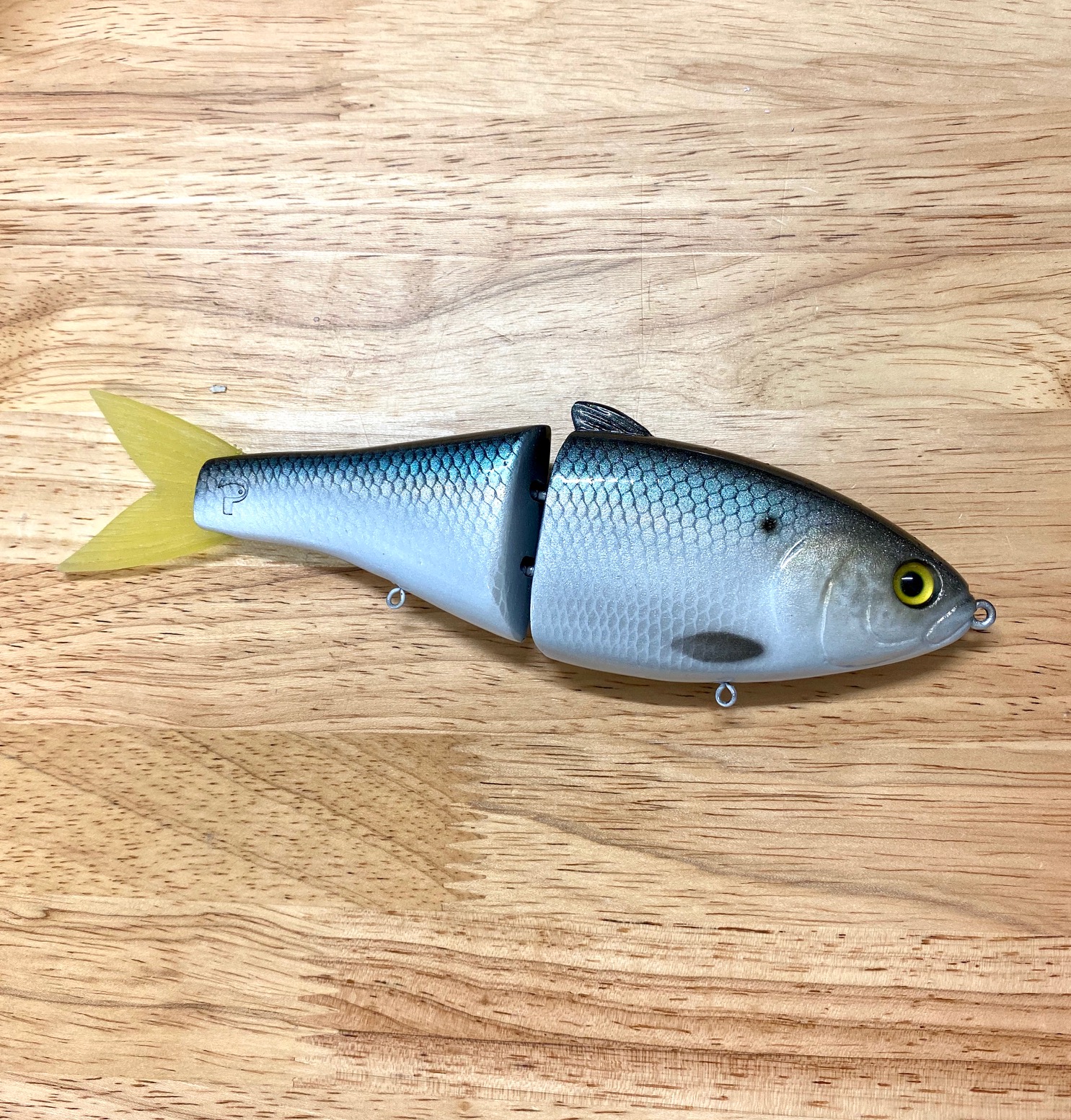 Threadfin Pizz Swimbaits